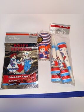 1988 Raggedy Ann And Andy Hallmark Party Cups, Horns And Loot Bags Sealed